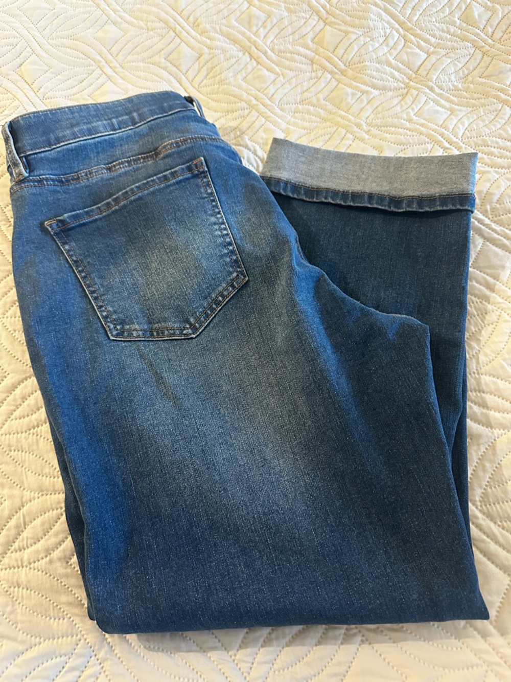 Women's Size 14 Lincoln Outfitters Cropped Jeans with stretch